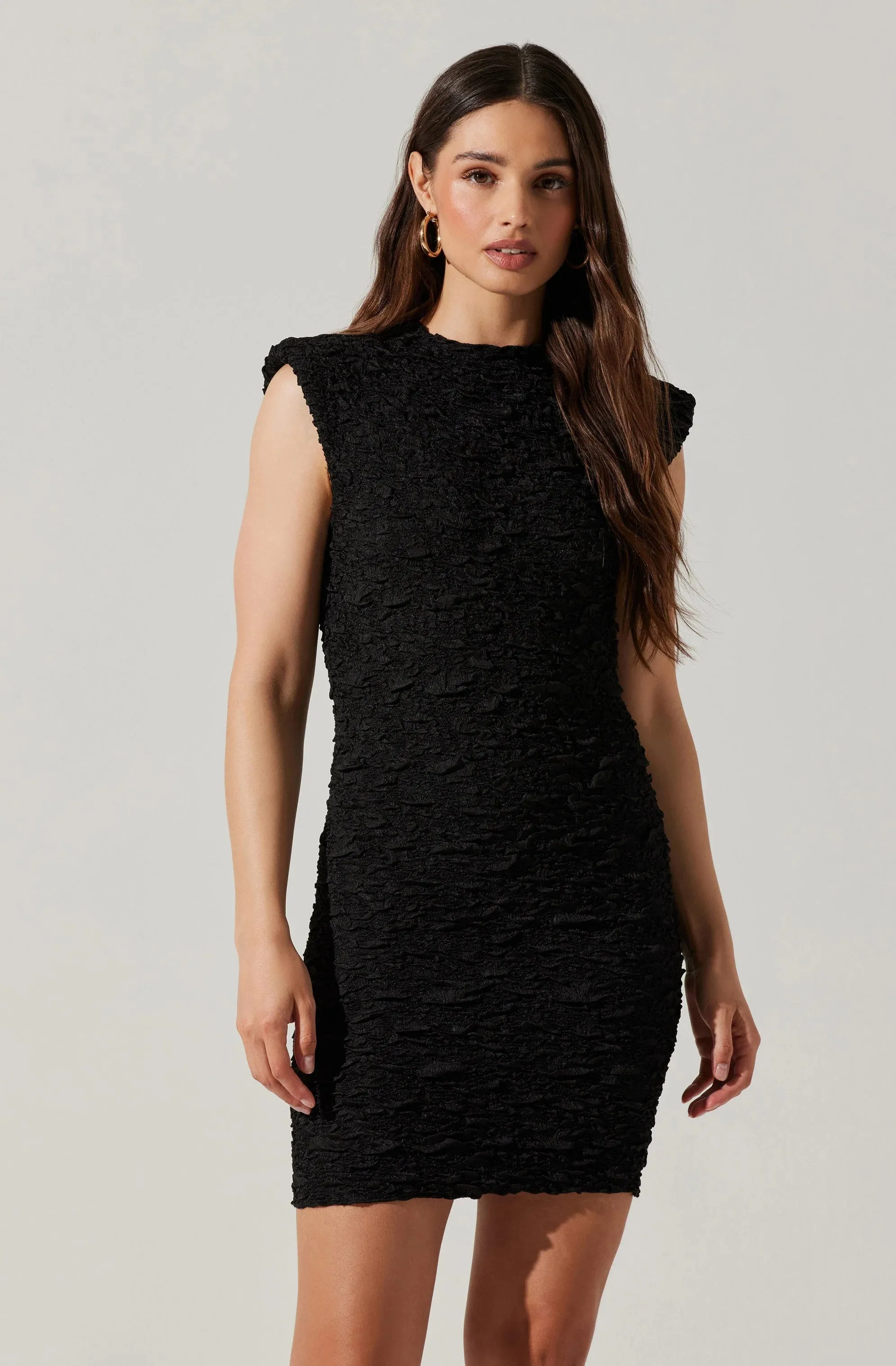 Annika Crinkled Popcorn Dress - Black