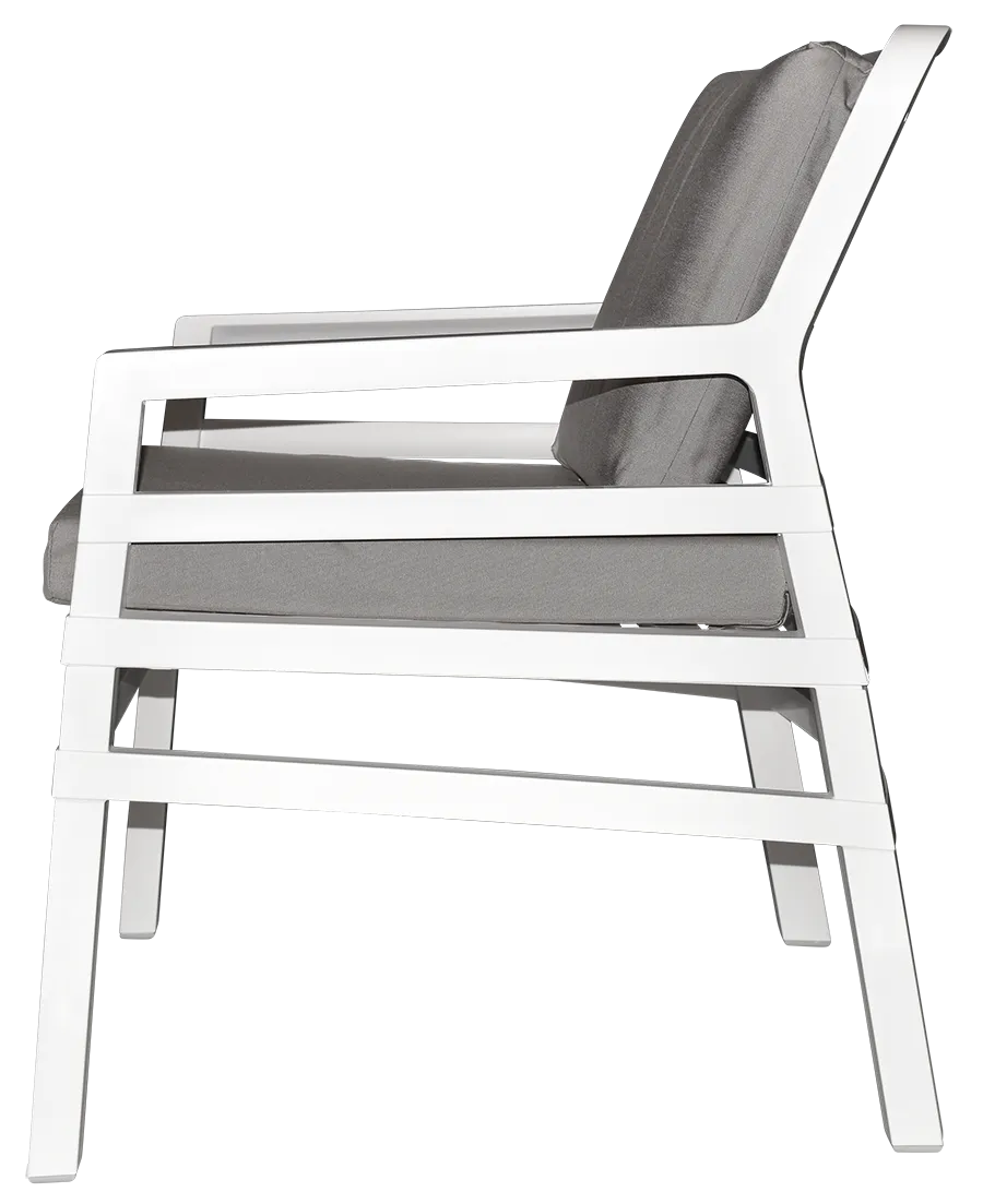 Arm Chair Aria