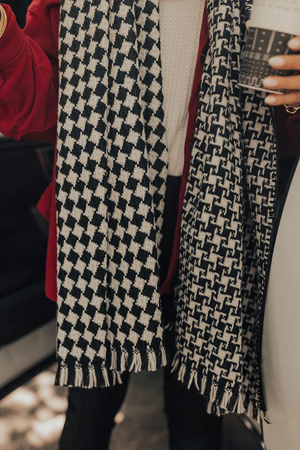 Autumn Sunshine Houndstooth Scarf In Black