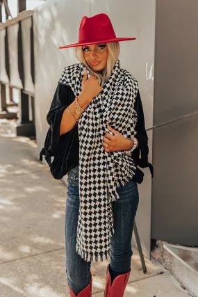 Autumn Sunshine Houndstooth Scarf In Black