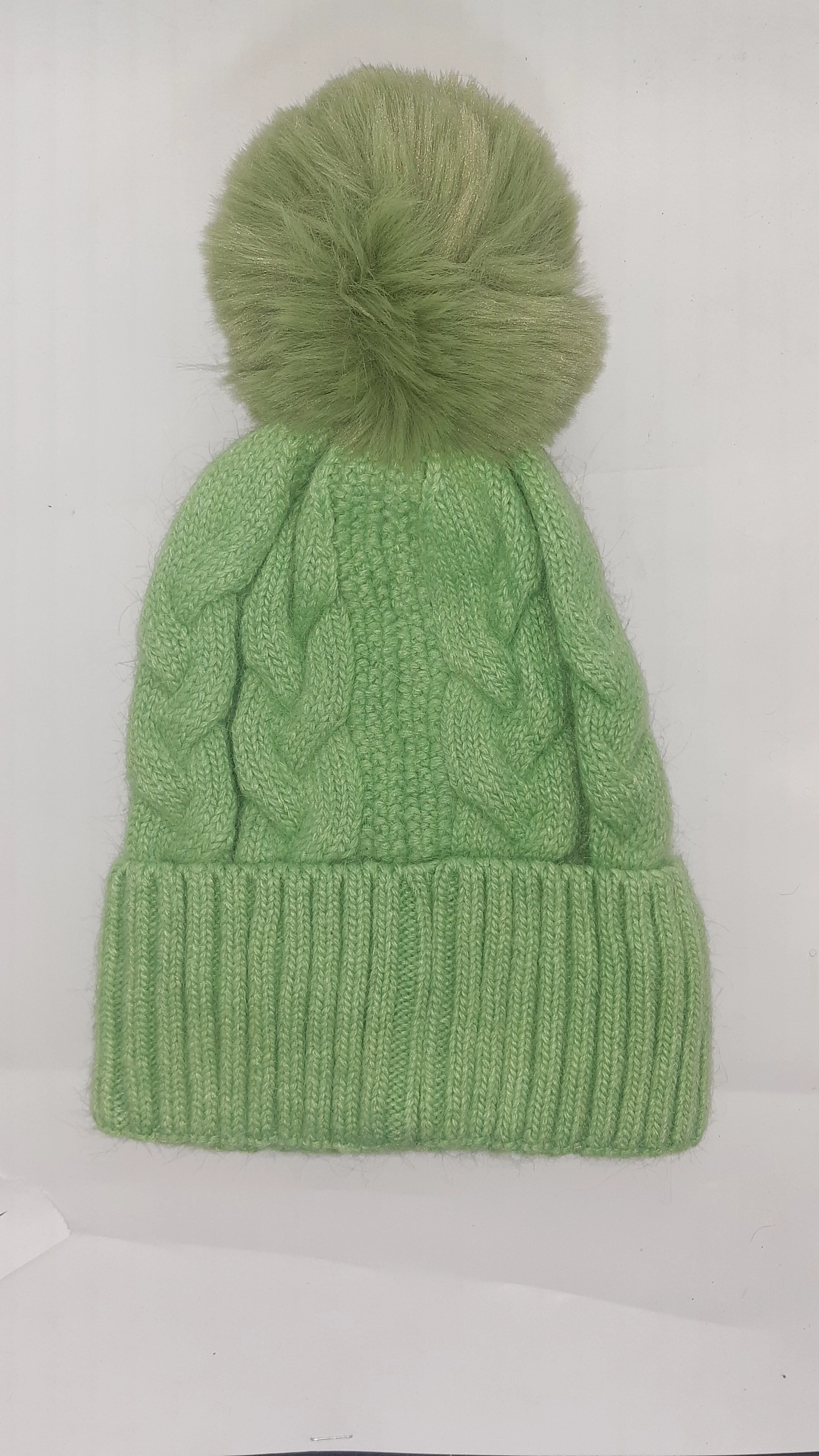 CLASSIC CABLE KNIT TURN UP ANGORA POM HAT AW23-RMD-92
