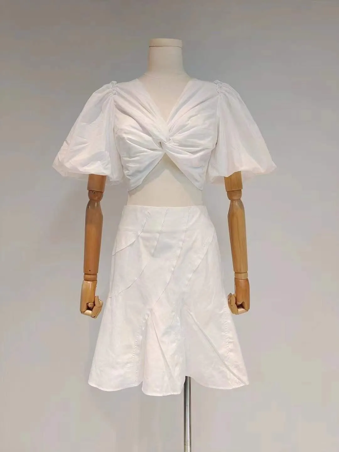 KittenAlarm - Dixie Puff Sleeve Crop Top & Ruffle Skirt Set