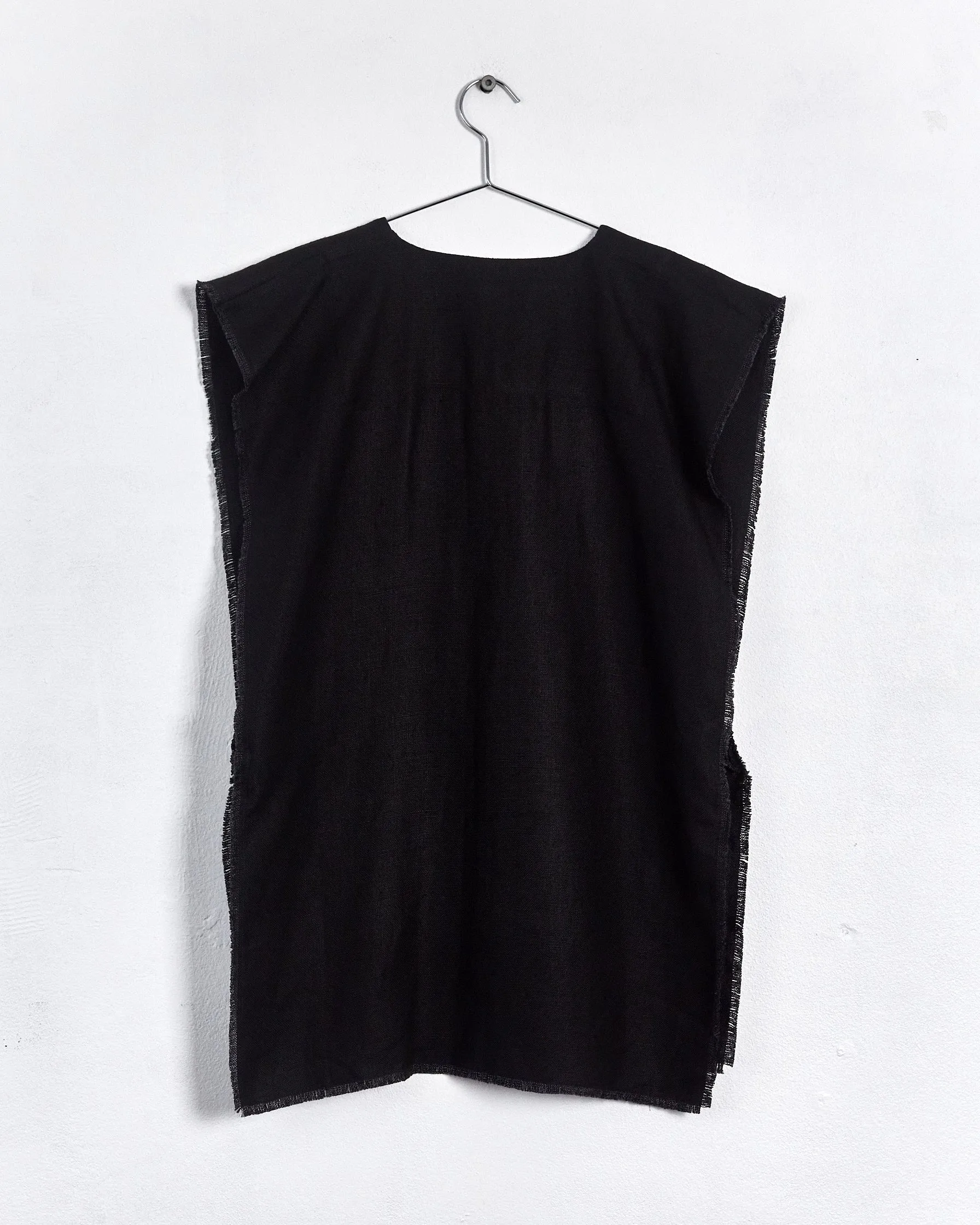 Matteau short linen poncho, black, 8