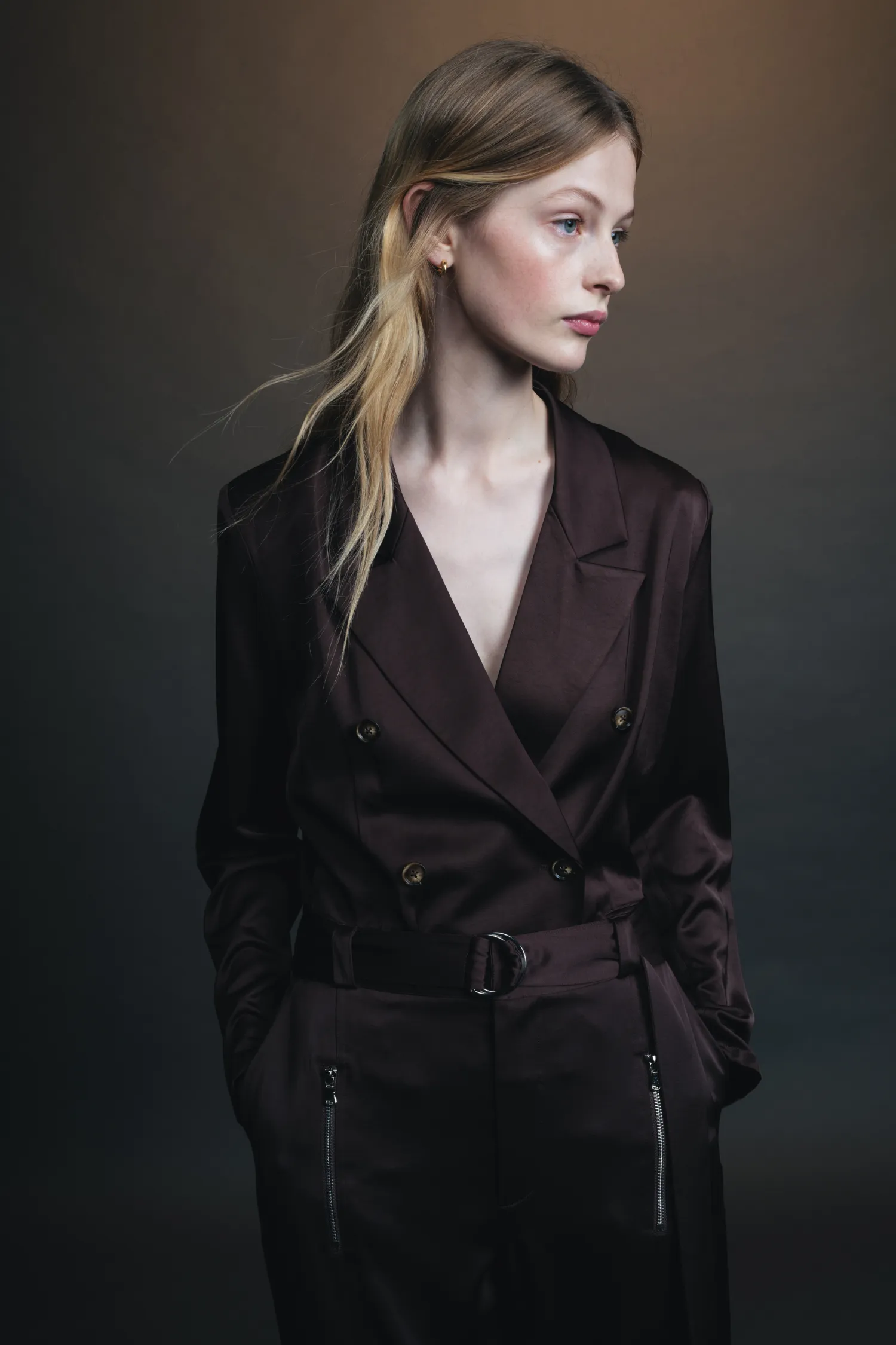 Saint Art New York - Adalee Charmeuse Blazer in Chestnut